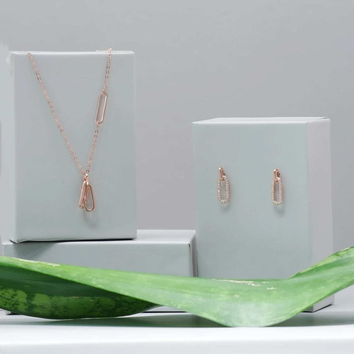 925 Silver Rose Link Elegance Set - 925 sterling silver jewellery set by Tassya Silver