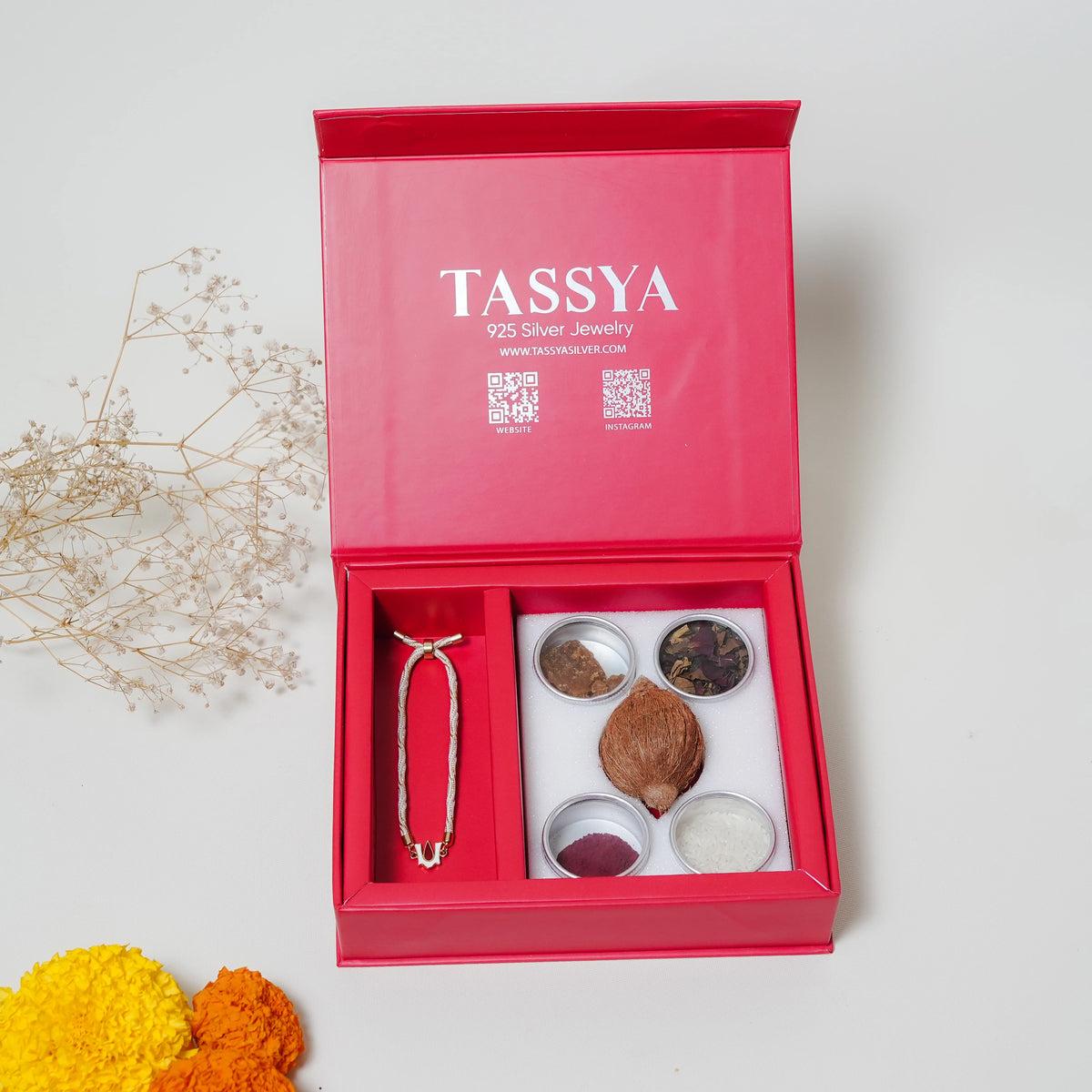 SHREE BALAJI RAKHI GIFT BOX 925