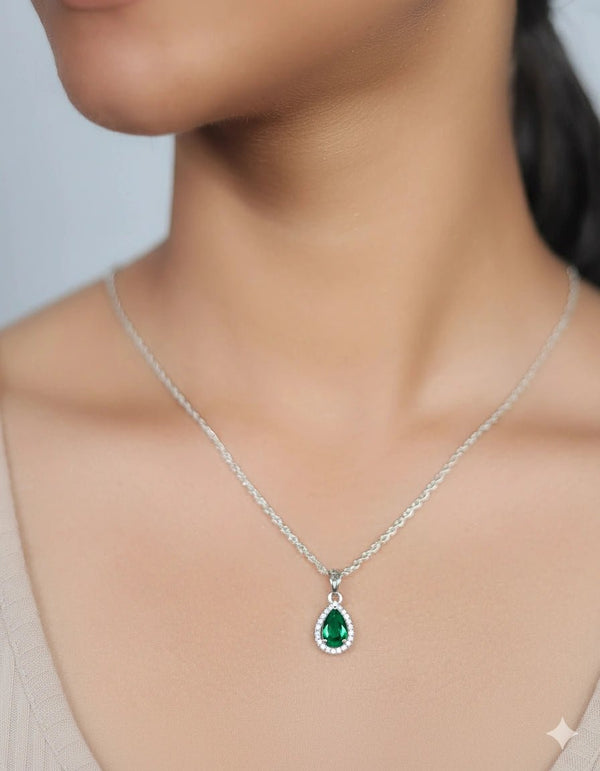 925 Silver Emerald Tear Drop Pendant