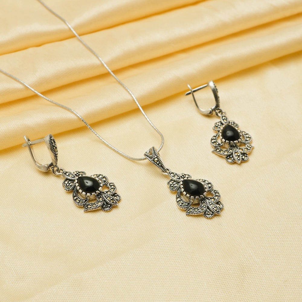 925 Silver Black Vintage Chain Pendant - 925 sterling silver pendant by Tassya Silver