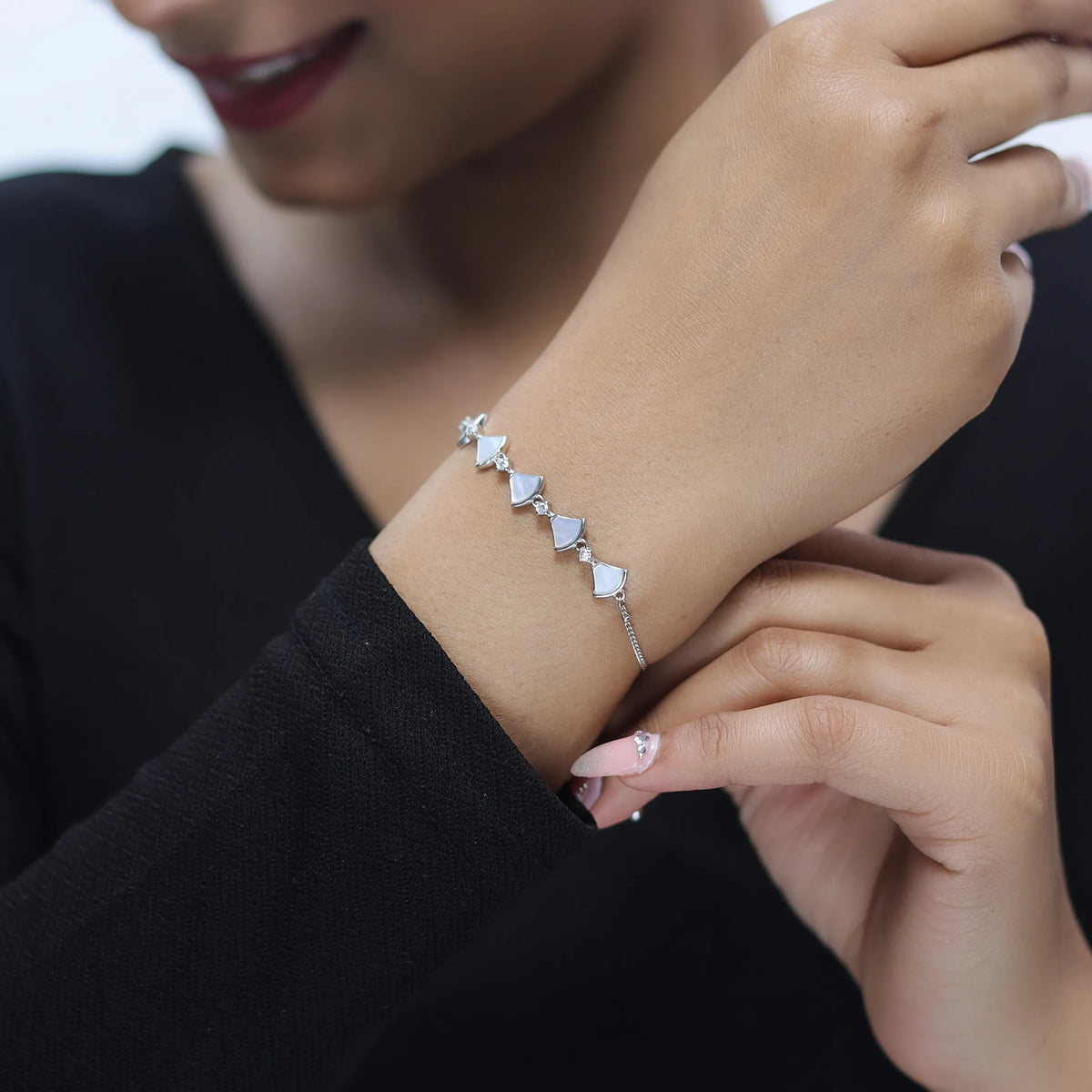 925 Silver Angel Wing Bracelet - 925 sterling silver bracelet by Tassya Silver