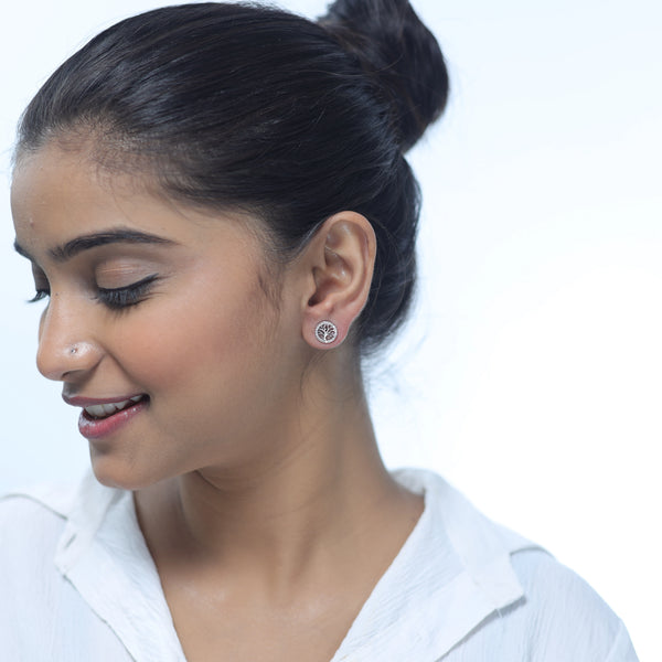925 Silver Encircled Growth Studs