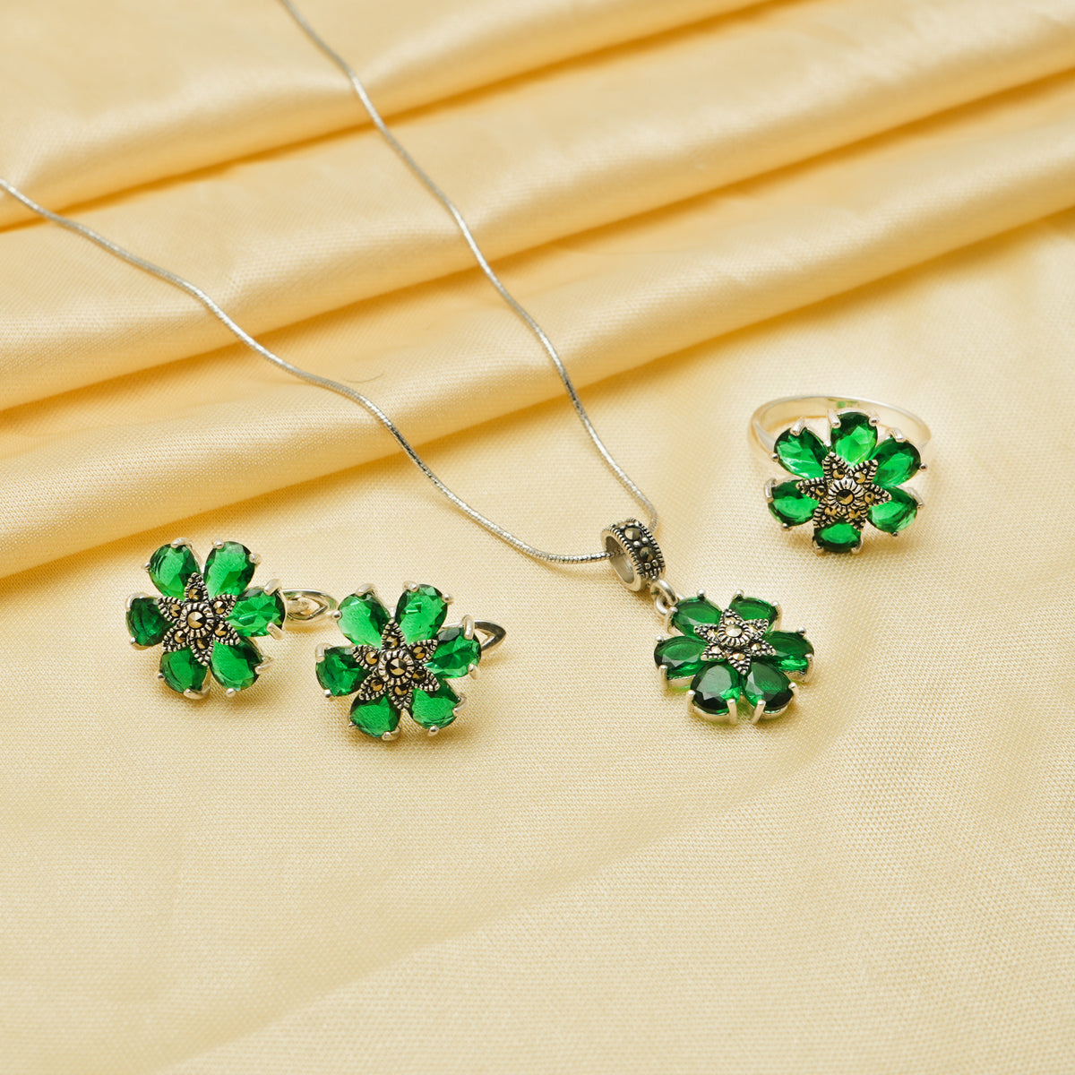 925 Silver Emerald Bloom Elegance Set - 925 sterling silver jewellery set by Tassya Silver