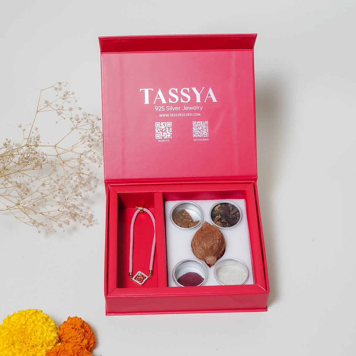OM PRABHA RAKHI GIFT BOX 925
