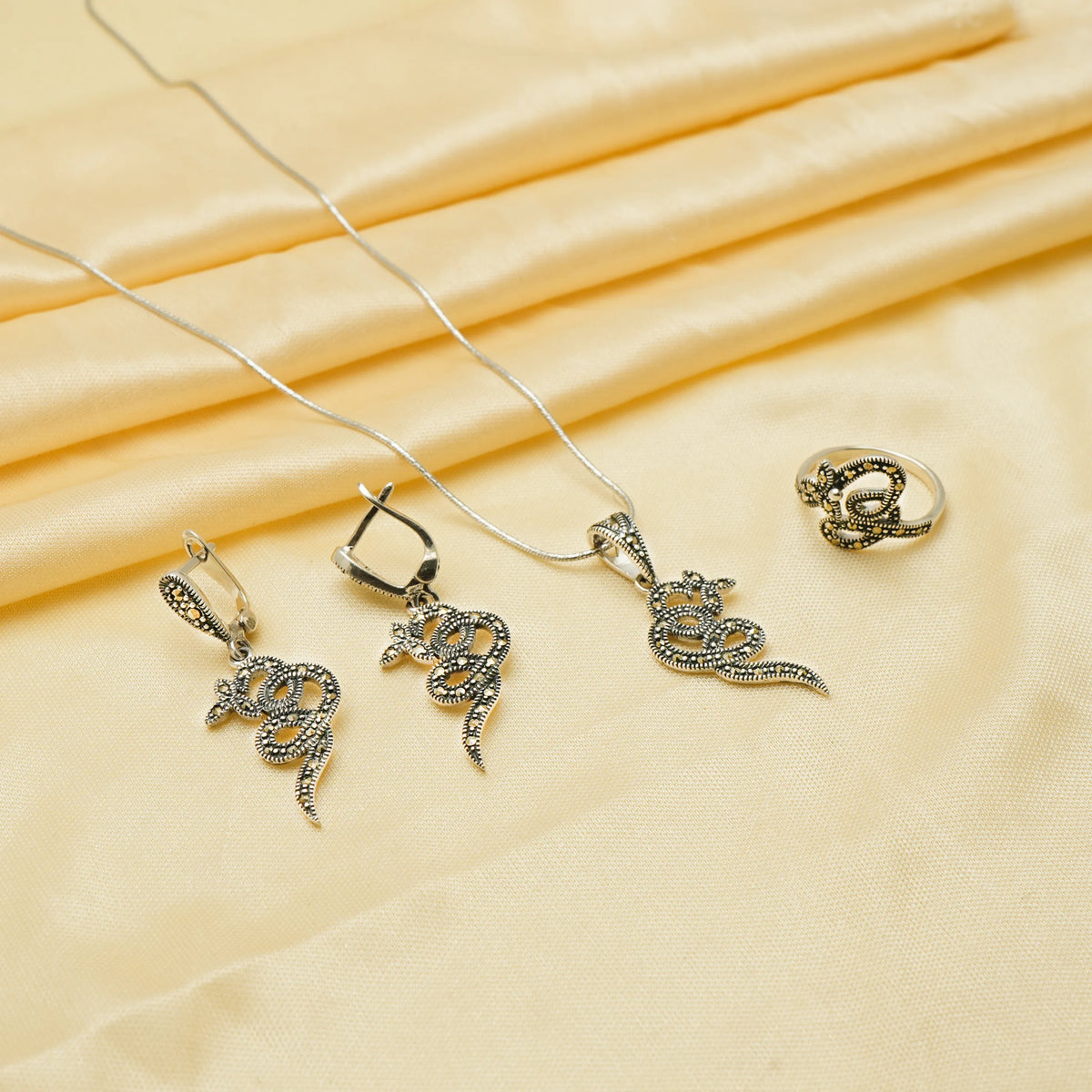 925 Silver Serpentine Elegance Set - 925 sterling silver jewellery set by Tassya Silver