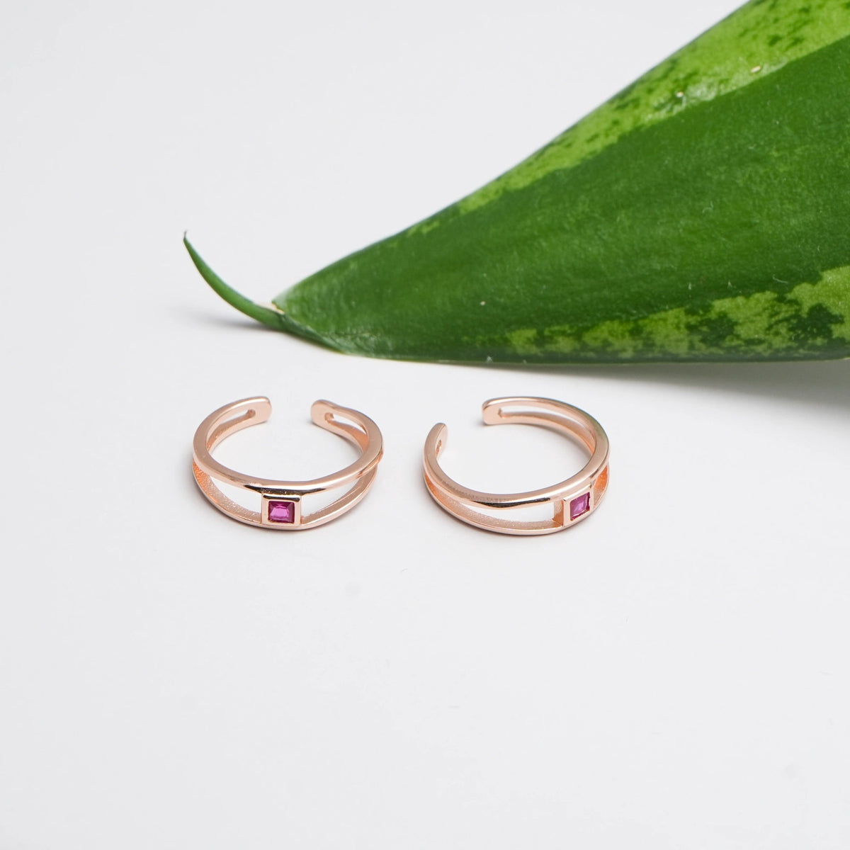 925 Silver Rosegold Purple Spark Toe Rings (Set of 2) - 925 sterling silver ring by Tassya Silver