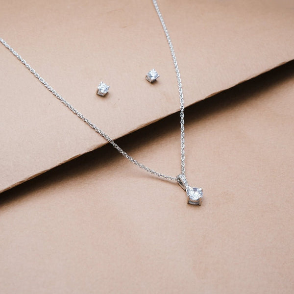 925 Silver Classic Solitaire Pendant & Studs Set