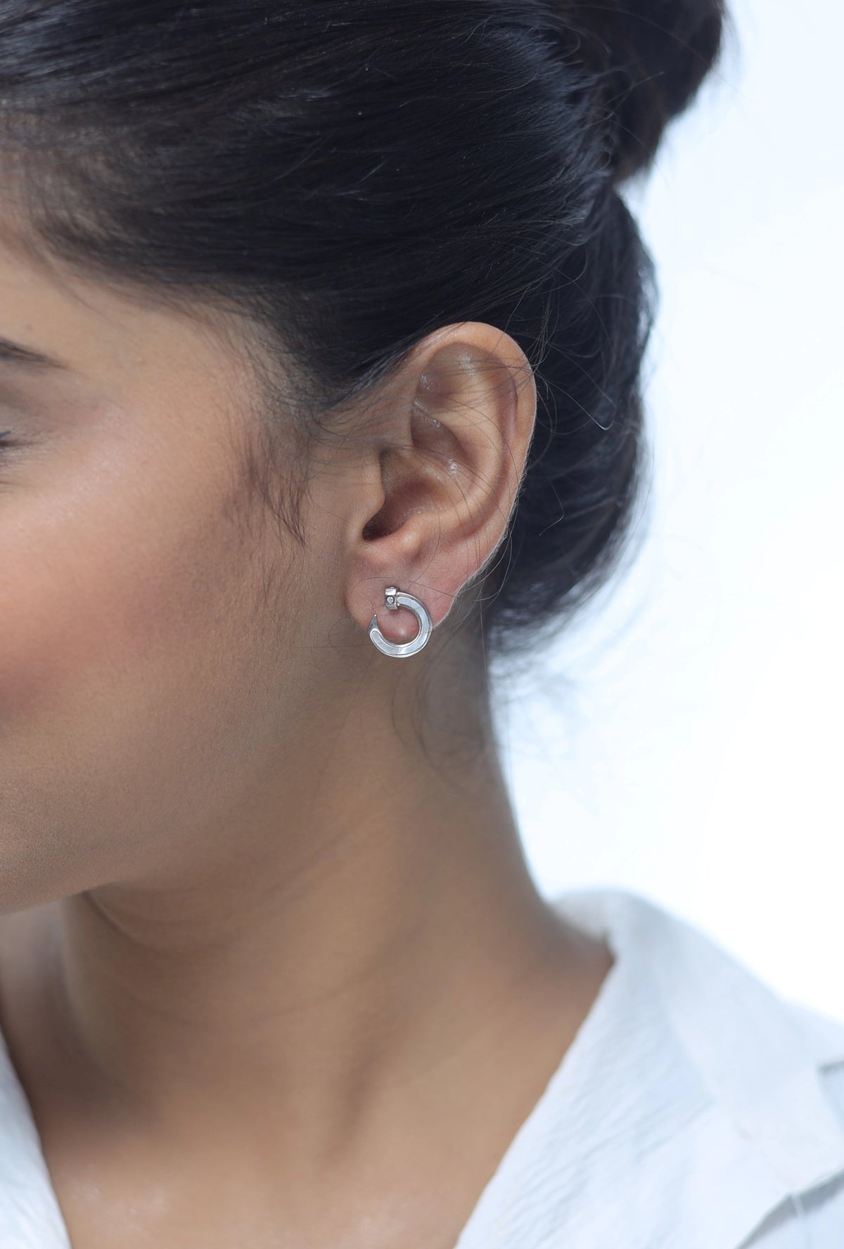 925 Silver Minimalist Curve Earrings - 925 sterling silver earrings by Tassya Silver