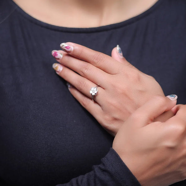 925 Silver Sakura Shine Floral Ring