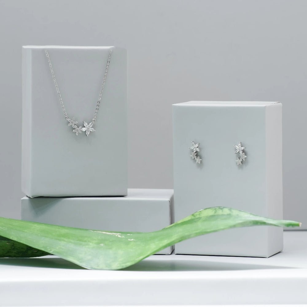 925 Silver Sparkling Floral Bloom Chain Pendant Top - 925 sterling silver pendant by Tassya Silver